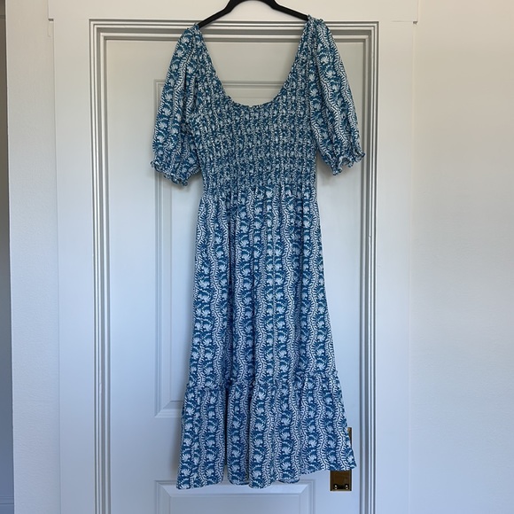 The Louisa Nap Dress in trailing vine blue crepe - Picture 4 of 4